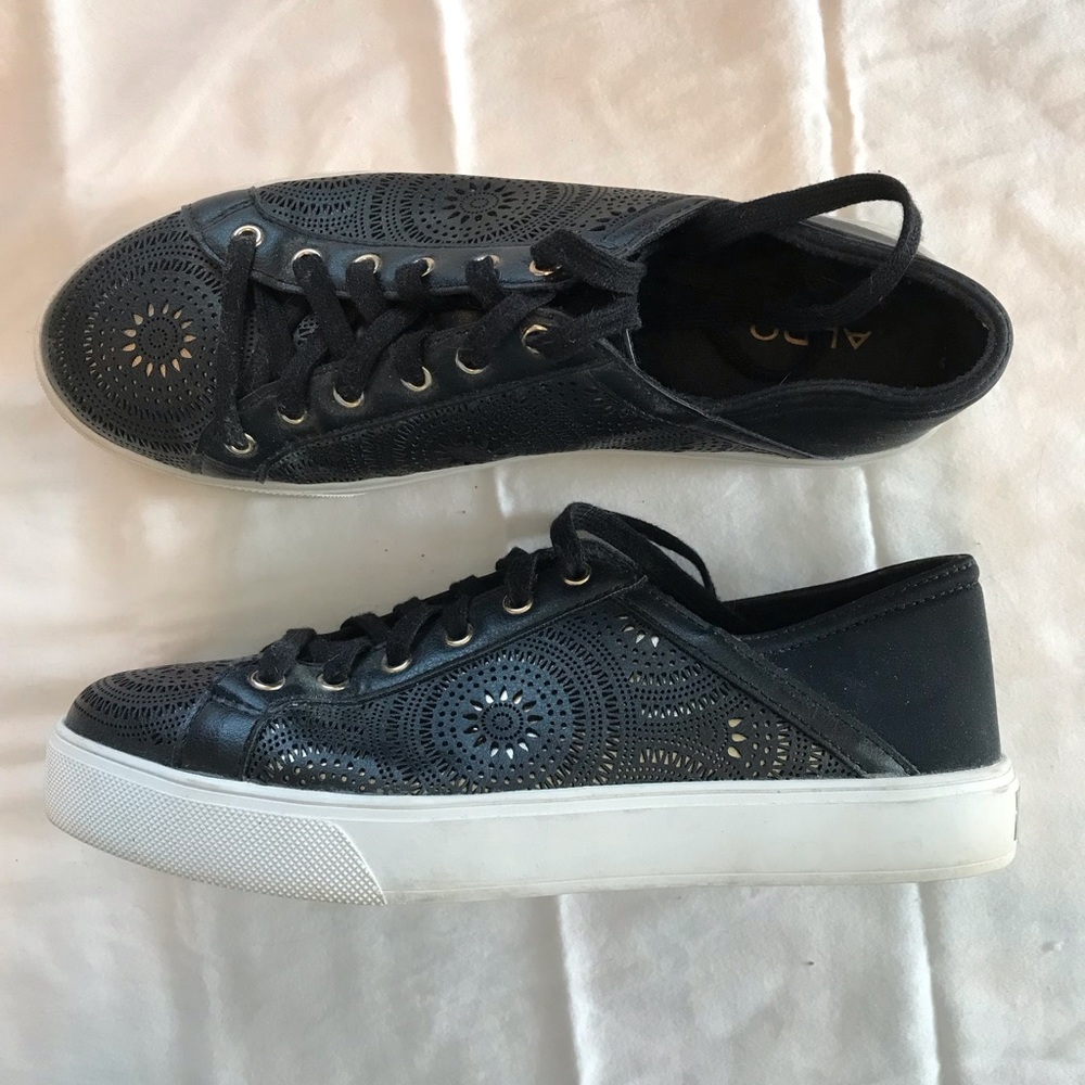 Aldo high fashion sneakers, gold trim. Size 9